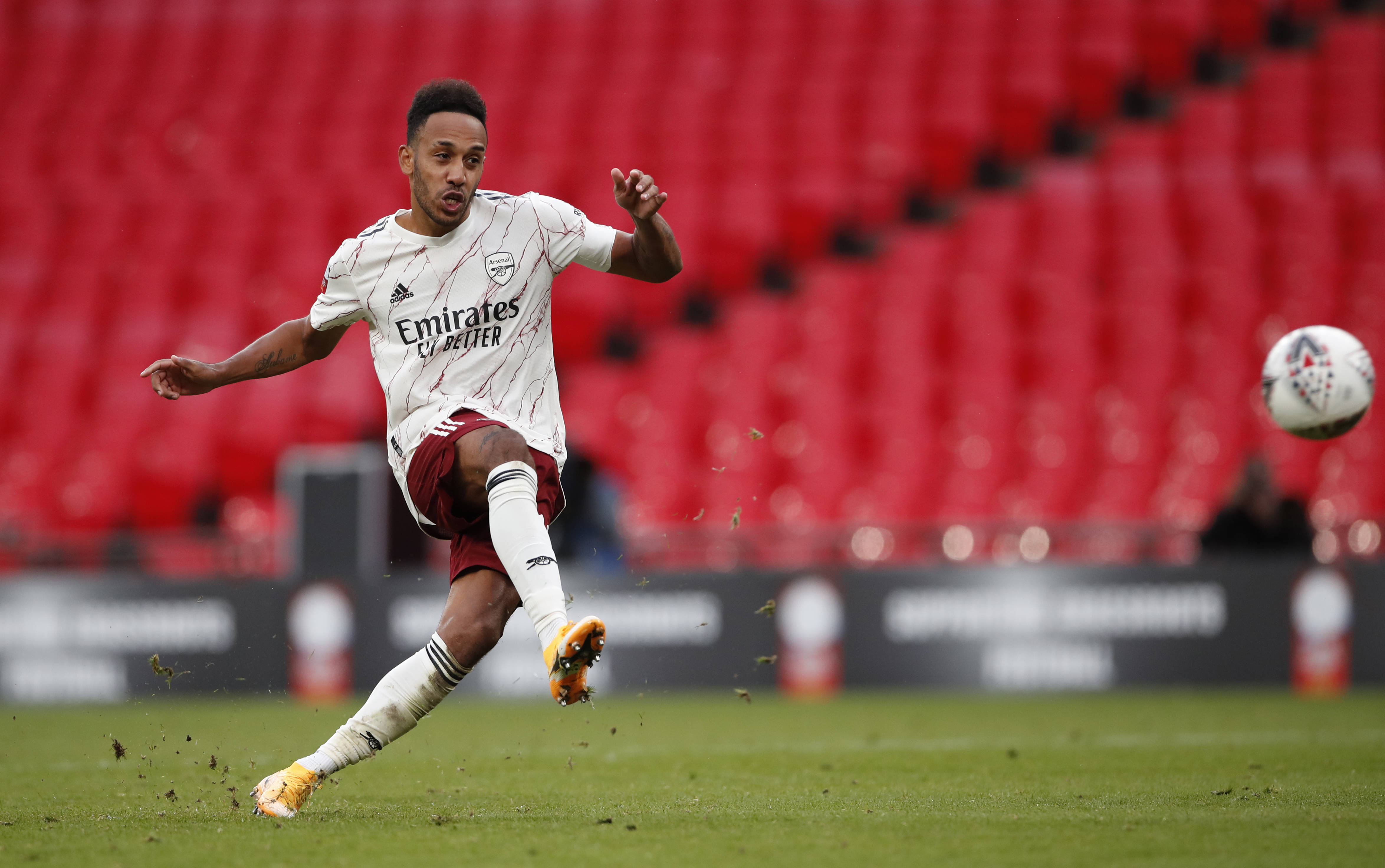 社区盾赛程吃紧,阿森纳今夜更衣室发声,话题不断,数据趋势出现新变化的简单介绍 社区盾赛程吃紧,阿森纳今夜更衣室发声,话题不断,数据趋势出现新变化的简单介绍