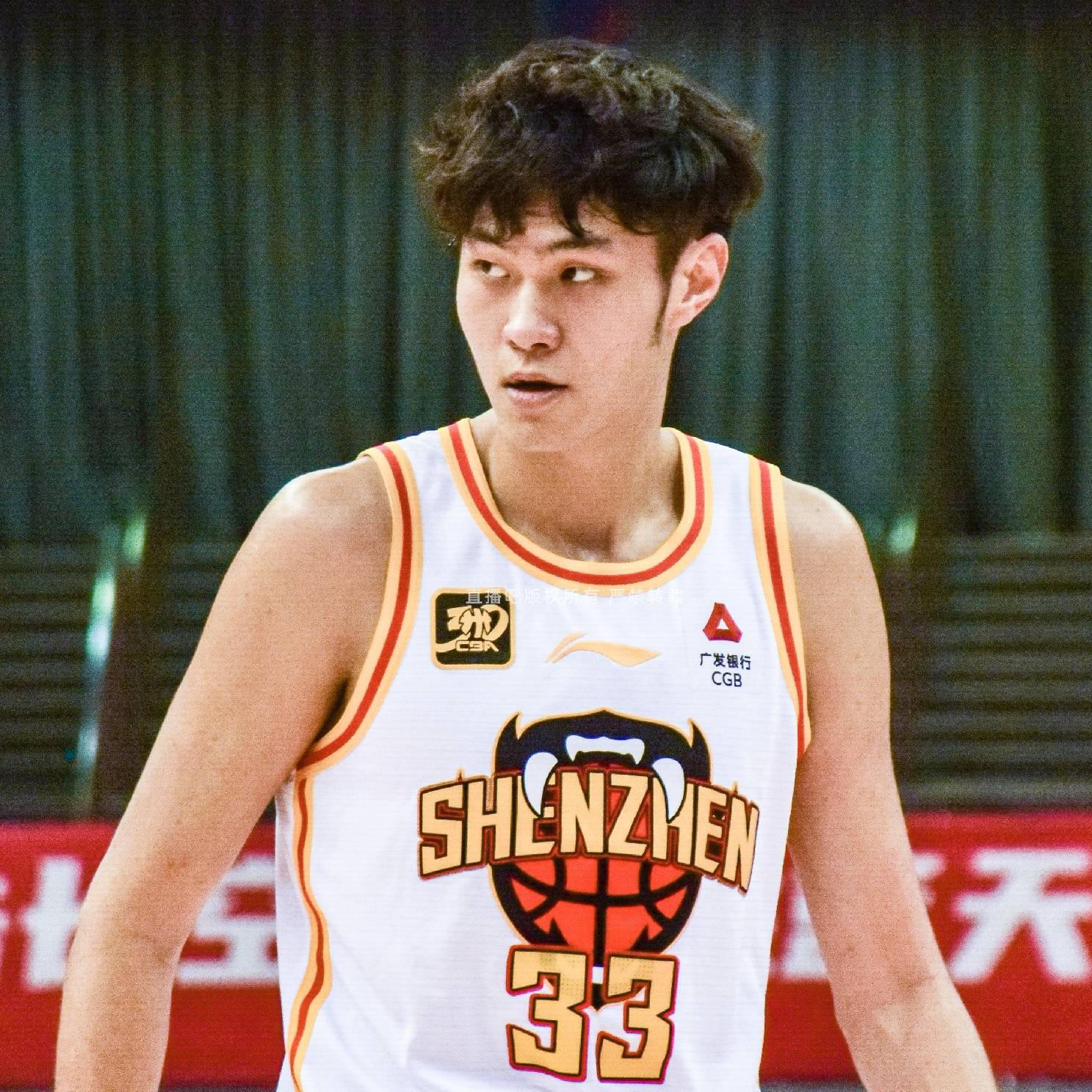 包含关键时刻波尔图备战CBA常规赛，内部沟通细节曝光，态度坚定，数据趋势出现新变化的词条